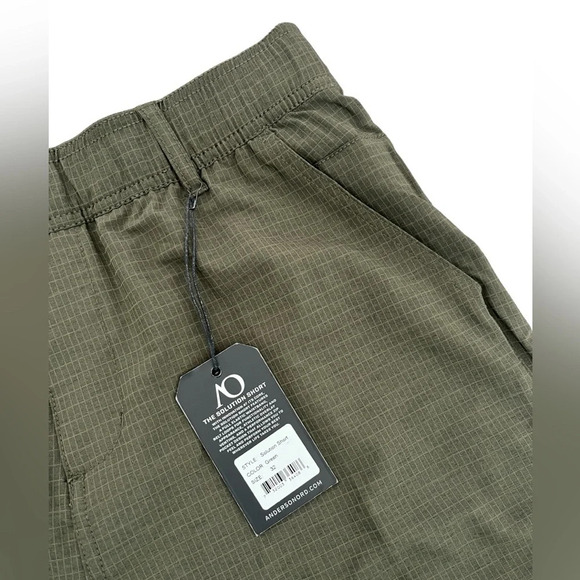 NEW AndersonOrd Lightweight, Moisture Wicking, 4-way Stretch Athletic Golf Short - Picture 2 of 6